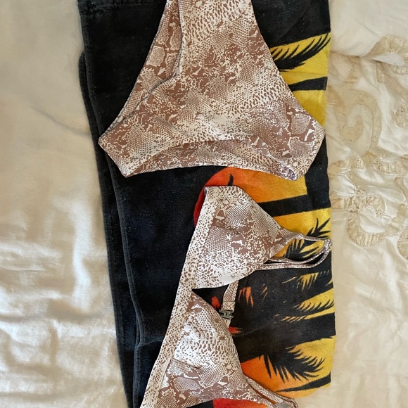 Brand New ZARA Animal Print Bikini Top and Cheeky Bottom. - Picture 9 of 13